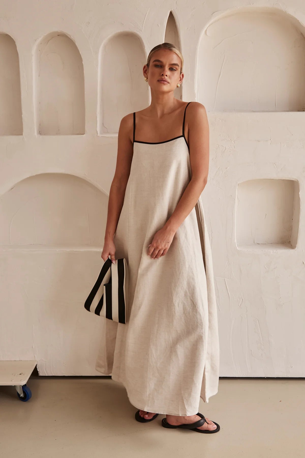 Bellivia™ | CONTRAST LINNEN MAXI JURK