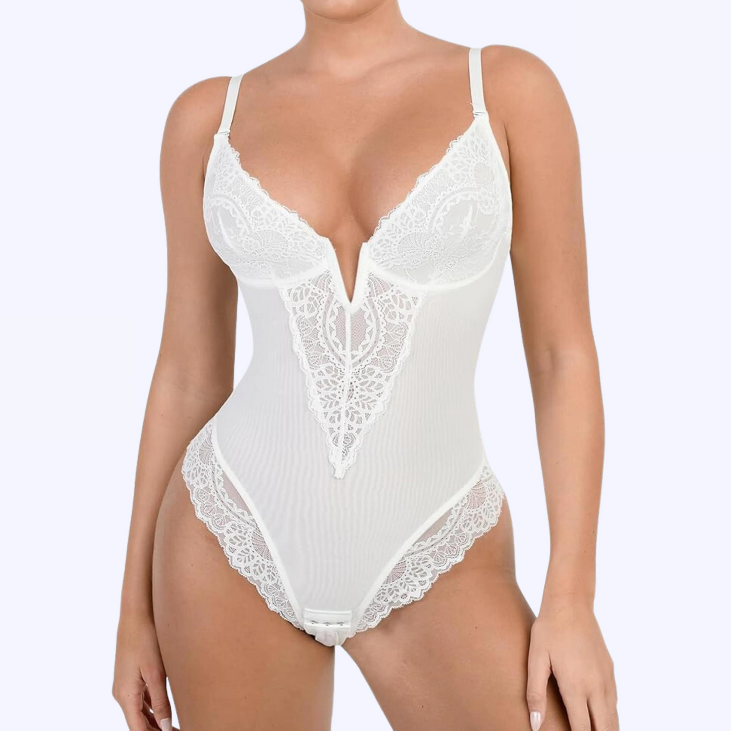 KANTEN BODYSUIT MET DIEPE V-HALS